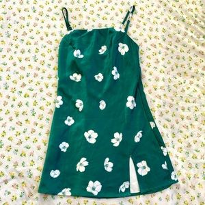Princess Polly Green Floral Mini Slip Dress 🍀